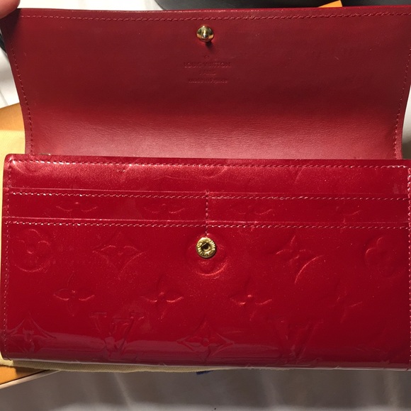 Wallet - Picture 3 of 3